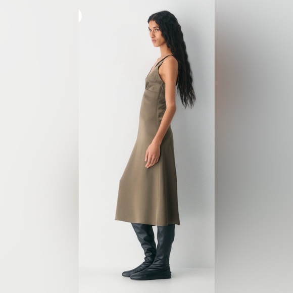 Aritzia Wilfred Satin Slip Dress with Lace NWT Size 10 - Picture 3 of 4